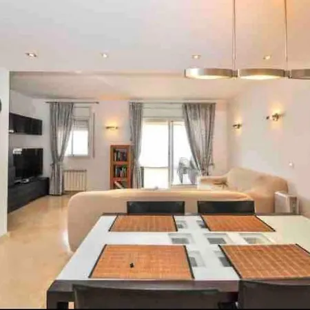 Tatil Evi Wonderful Townhouse On Sa Boadella Beach *