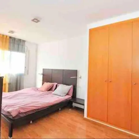 Casa vacanze Wonderful Townhouse On Sa Boadella Beach *